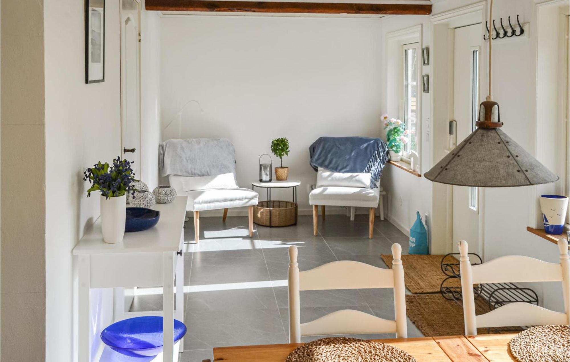 Gorgeous Home In Borrby With Wifi Extérieur photo